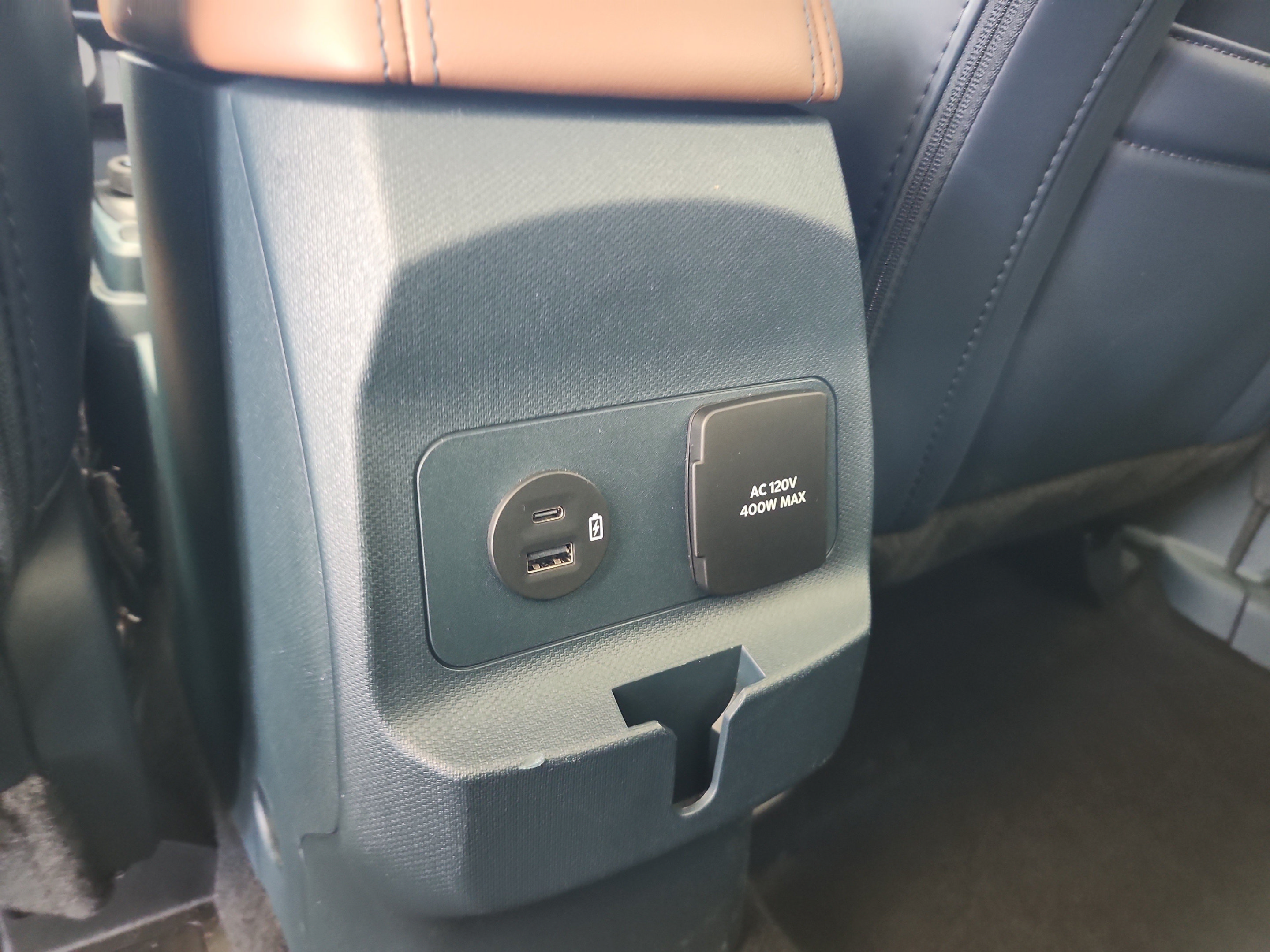 Certified 2024 Ford Maverick Lariat FWD image 18
