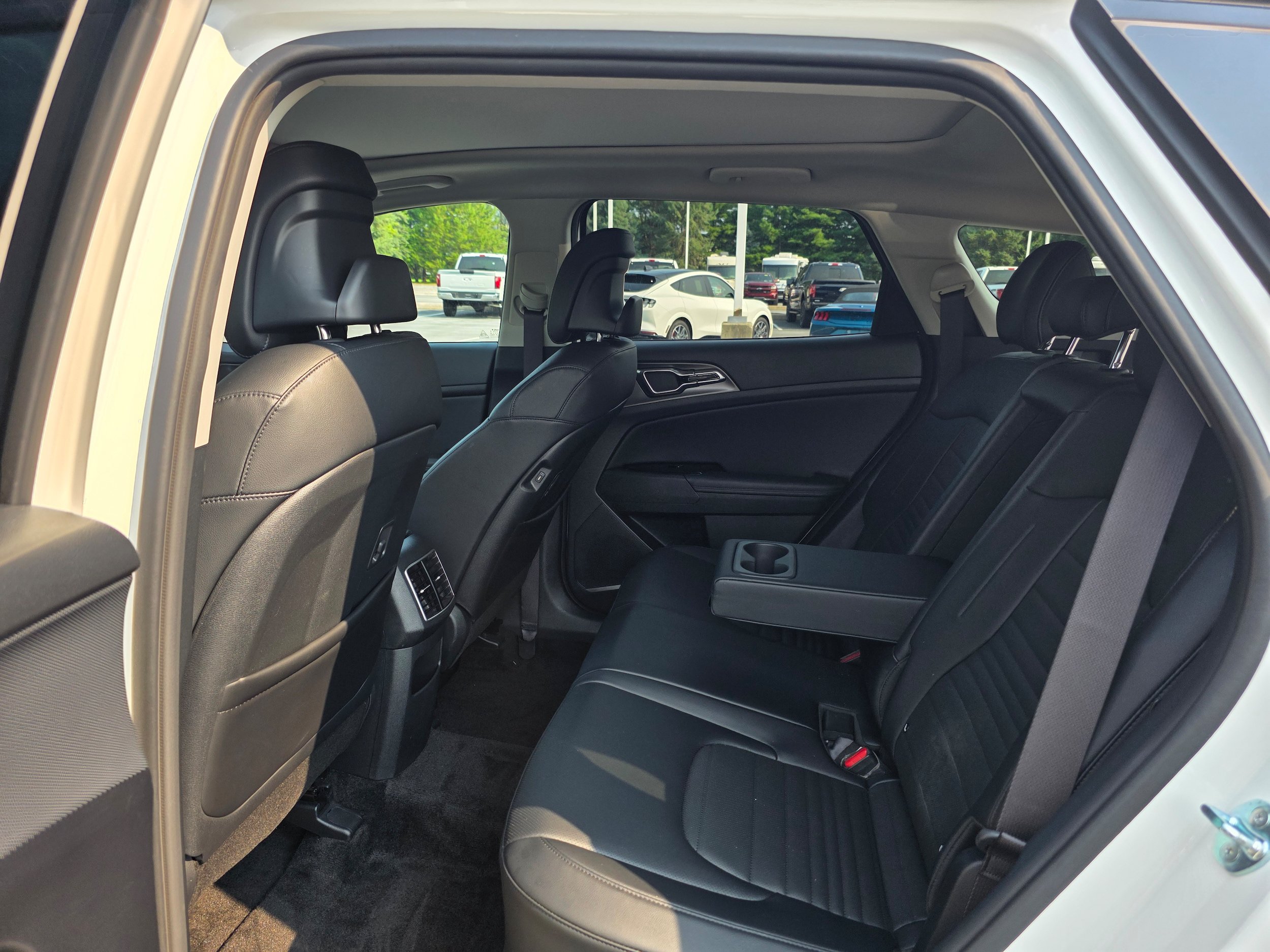 Used 2025 Kia Sportage SX Prestige AWD/4WD image 8
