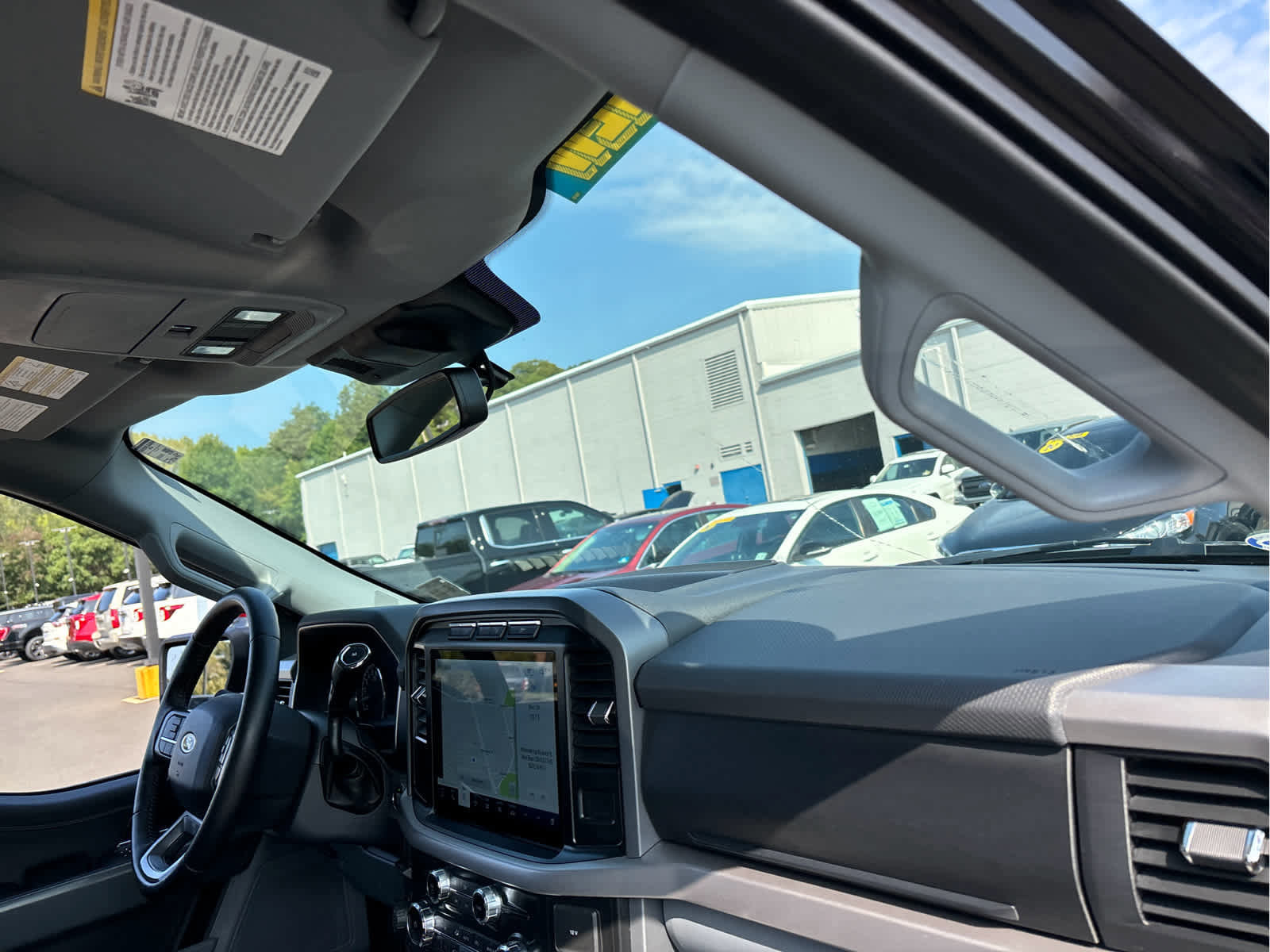 Certified 2022 Ford F150 XLT w/ Equipment Group 302A High image 32