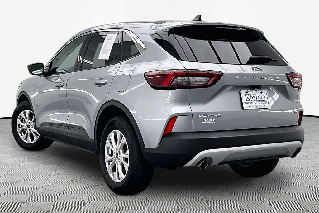 Certified 2023 Ford Escape Active AWD/4WD image 13