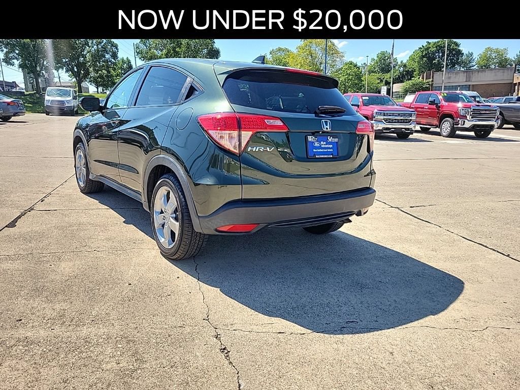Used 2017 Honda HR-V EX image 3