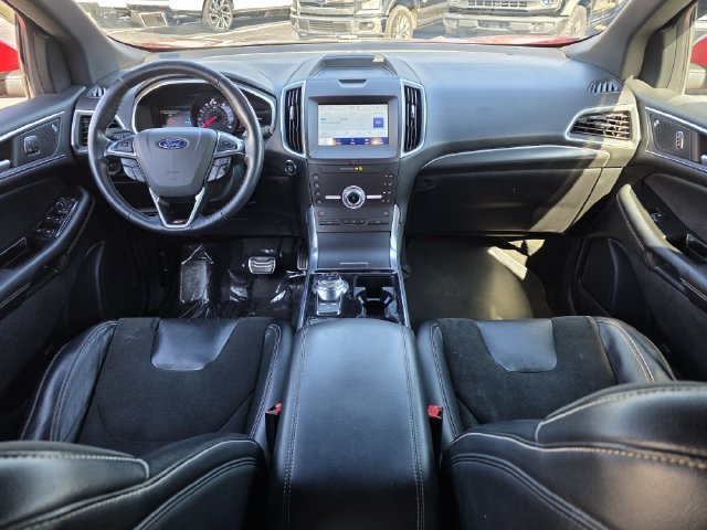 Certified 2020 Ford Edge ST w/ Cold Weather Package AWD/4WD image 8