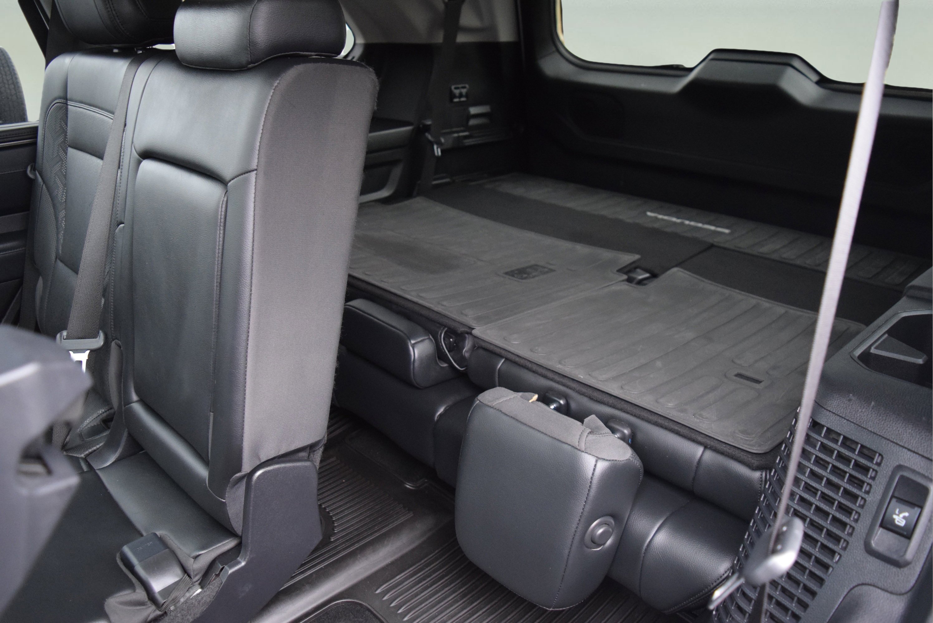 Used 2023 Toyota Sequoia Limited w/ TRD Off-Road Package AWD/4WD image 13