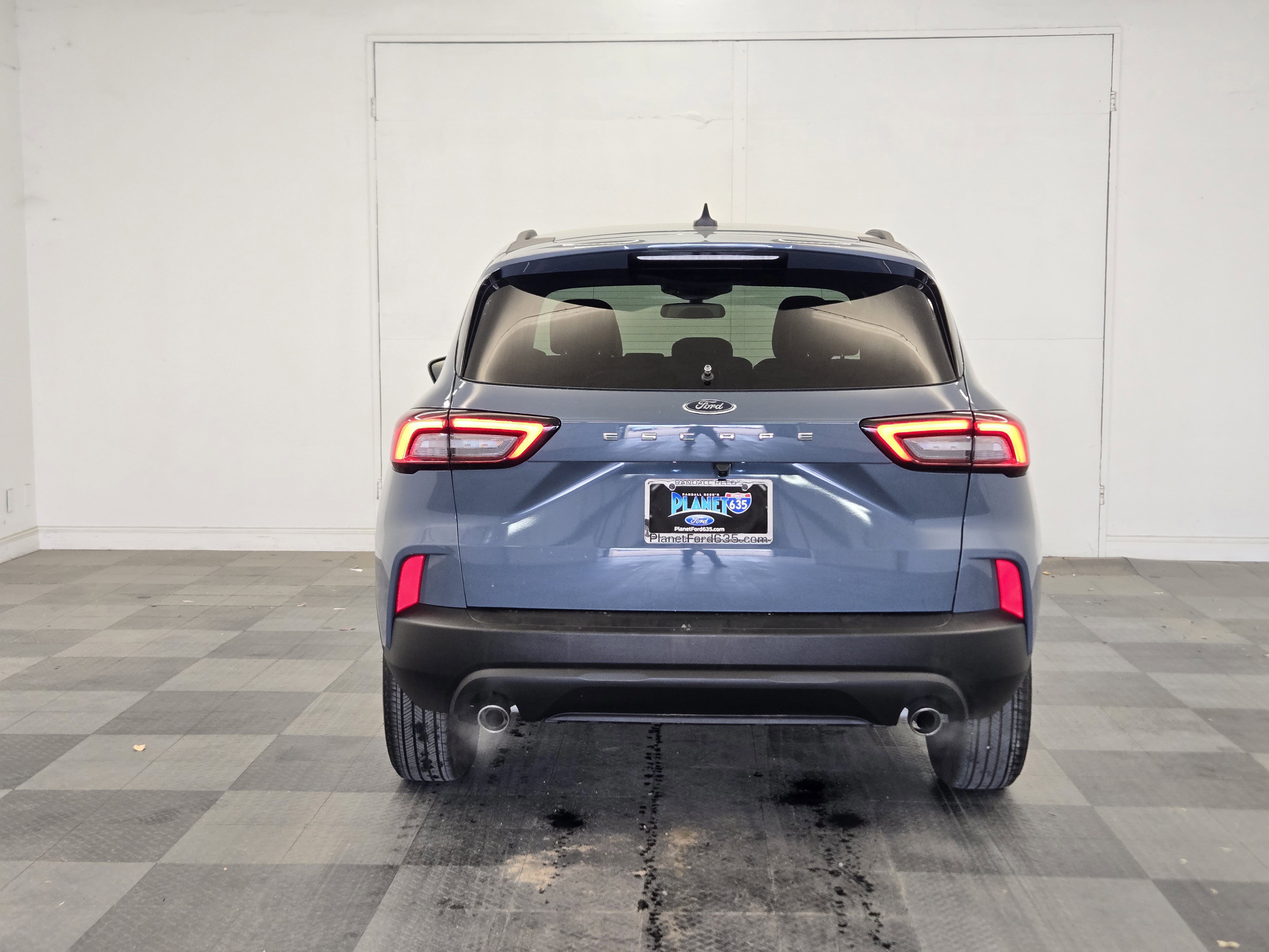 Certified 2025 Ford Escape ST-Line image 3