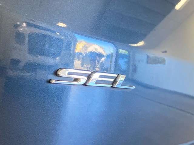 Certified 2022 Ford Edge SEL w/ Convenience Package AWD/4WD image 7
