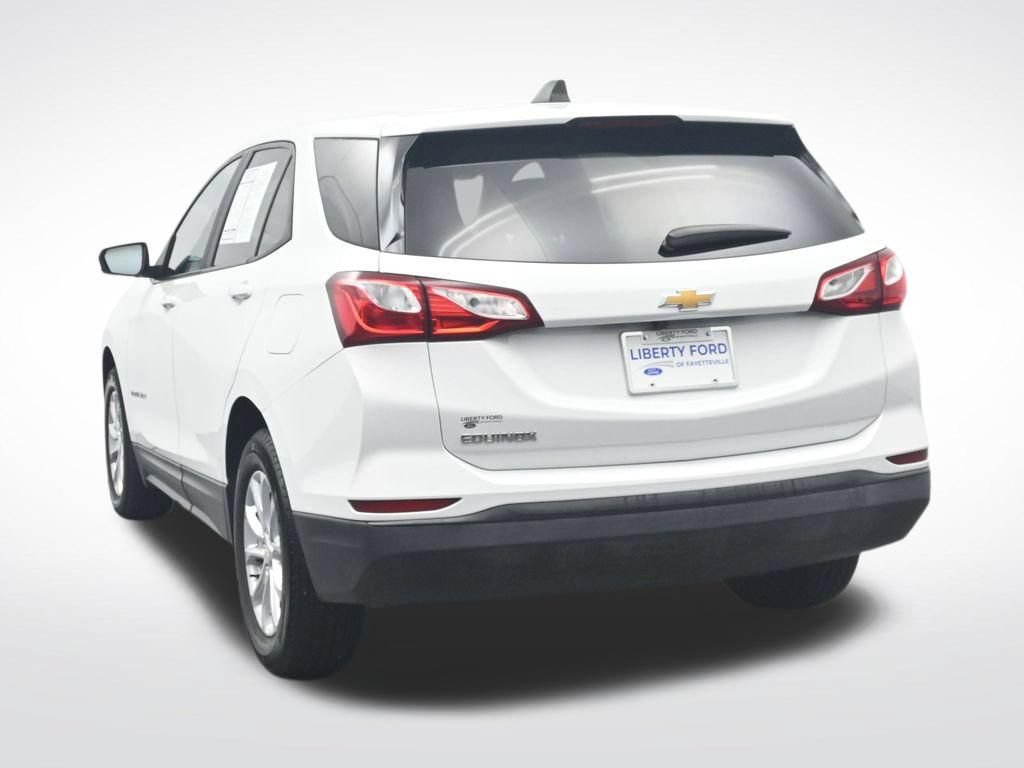 Used 2021 Chevrolet Equinox LS w/ LS Convenience Package FWD image 9