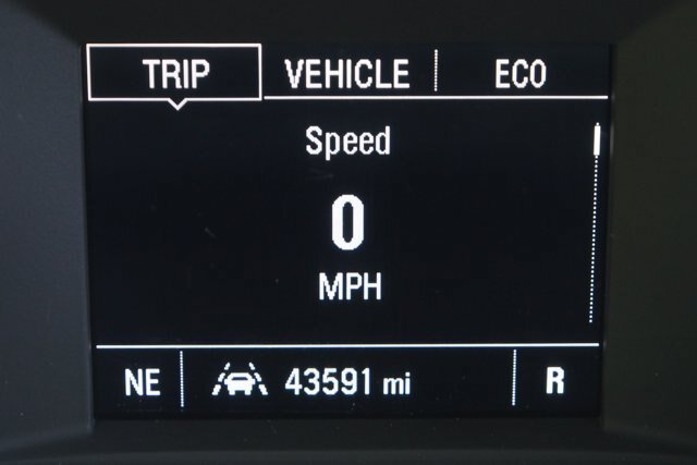 Used 2023 Chevrolet Traverse LS FWD image 35