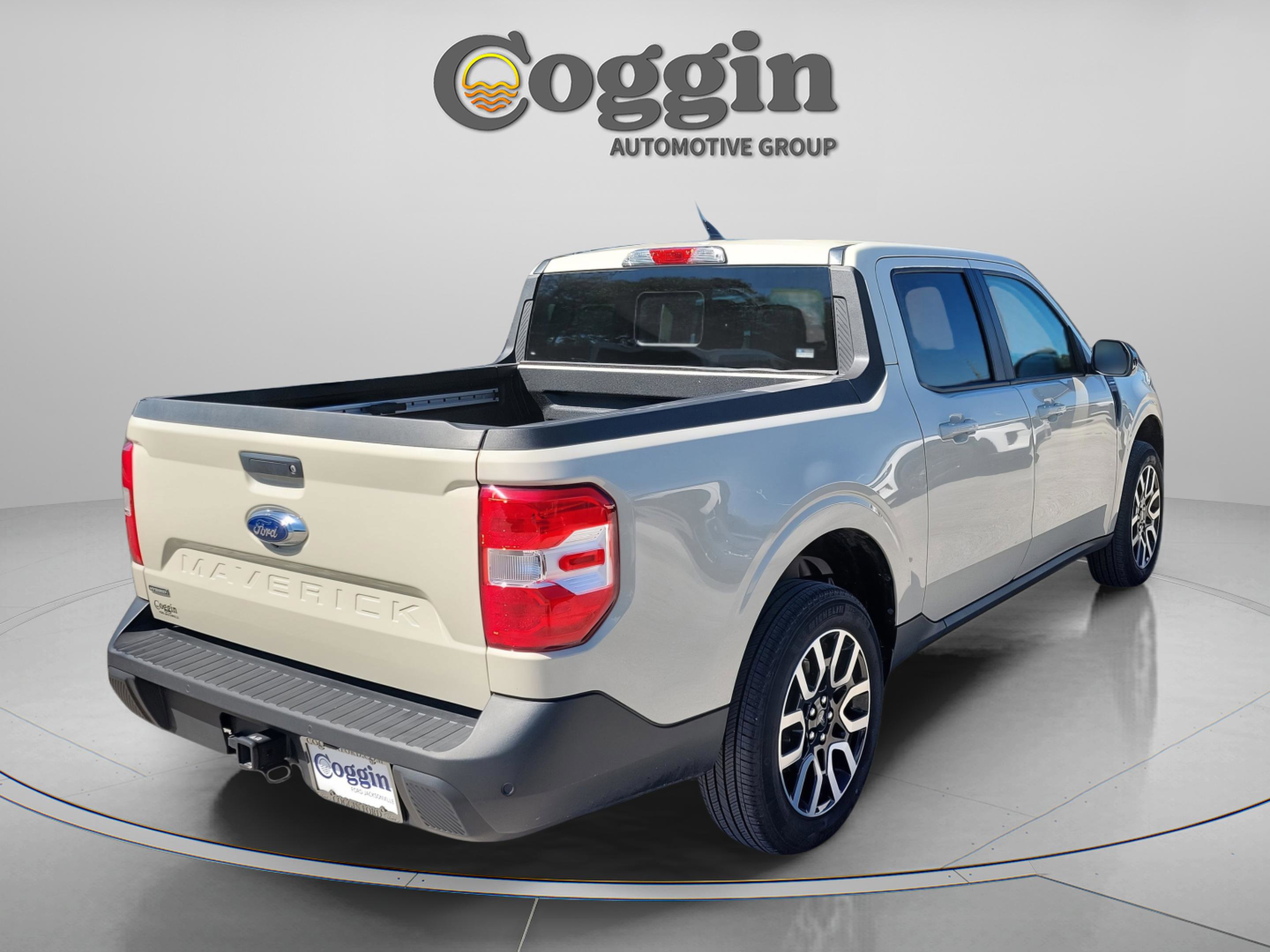 Certified 2024 Ford Maverick Lariat image 3