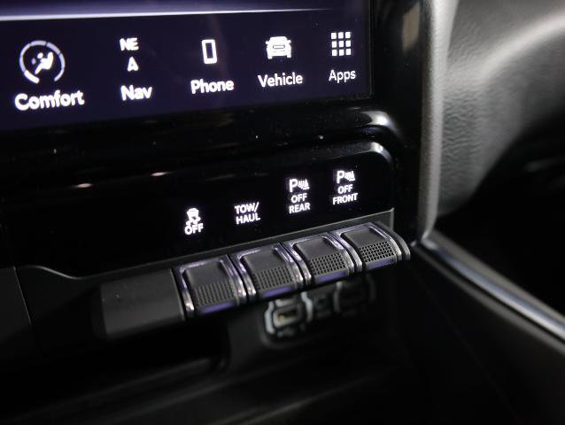 Used 2024 RAM 1500 Laramie AWD/4WD image 23