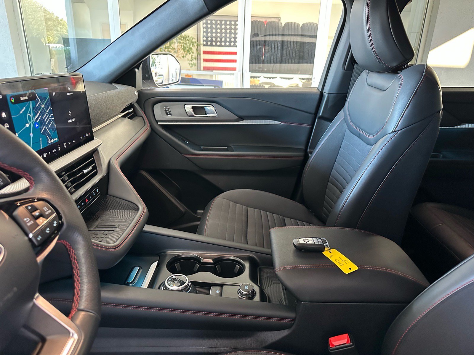 Certified 2025 Ford Explorer ST-Line w/ Premium Package AWD/4WD image 19