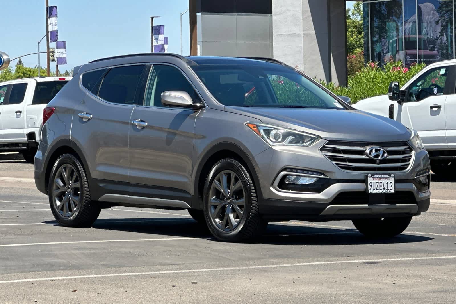 Used 2017 Hyundai Santa Fe Sport w/ 2.0T Ultimate Tech Package 05 FWD image 9