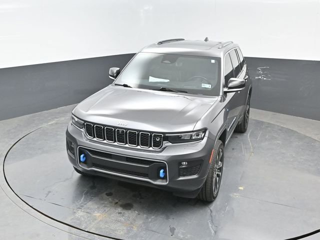 Used 2022 Jeep Grand Cherokee Overland w/ Advanced Protech Group III AWD/4WD image 20