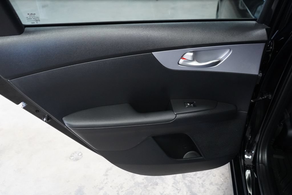 Used 2024 Kia Forte LXS w/ LXS Technology Package FWD image 26