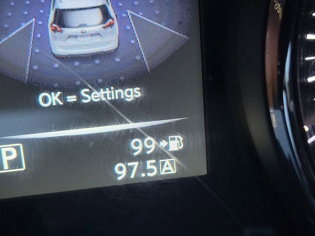 Used 2017 Nissan Rogue SV w/ SV Premium Package image 22