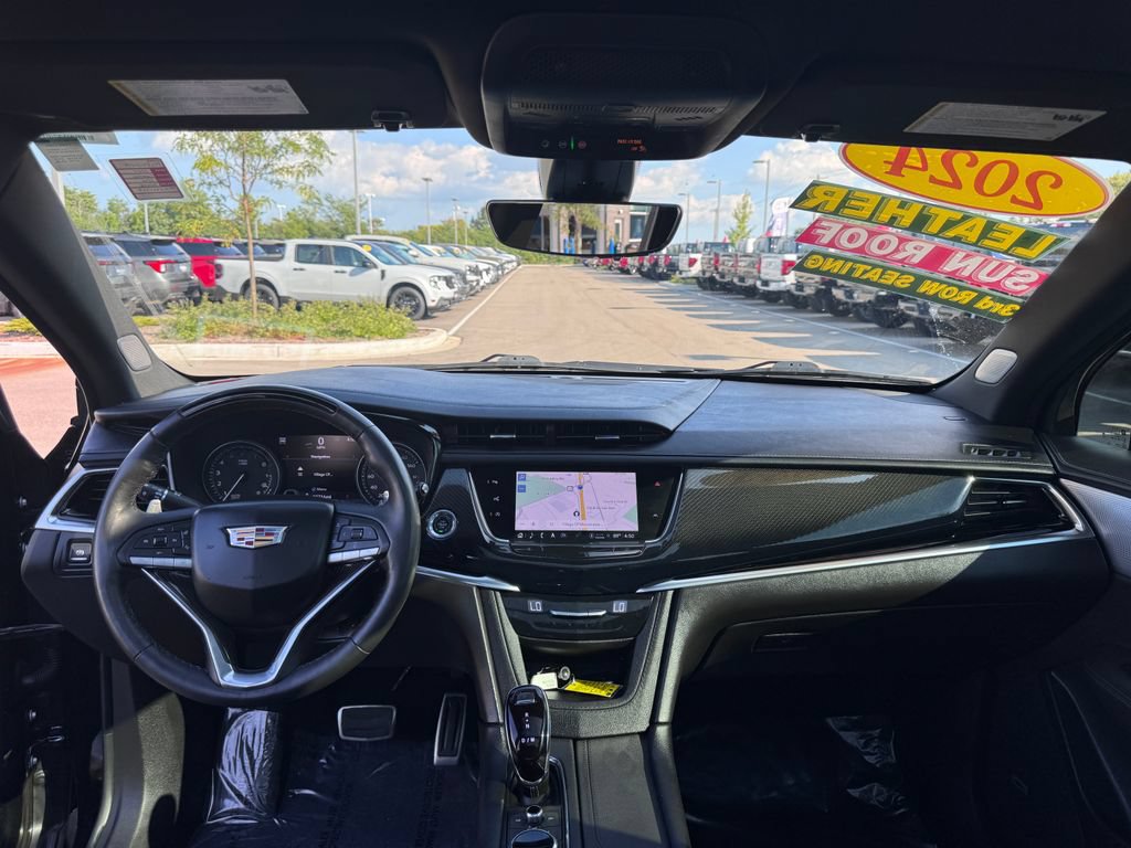 Used 2024 Cadillac XT6 Sport w/ Technology Package AWD/4WD image 19