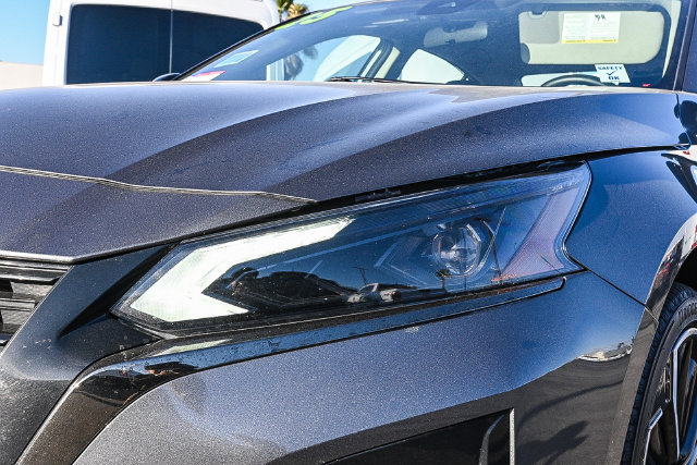 Used 2025 Nissan Altima 2.5 SR FWD image 4