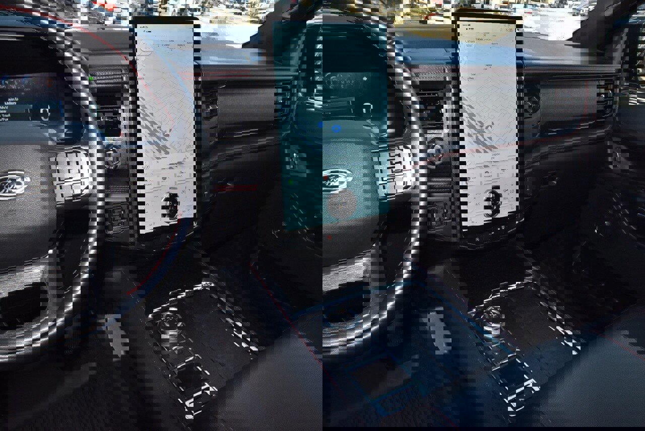 Certified 2023 Ford Expedition Limited image 29