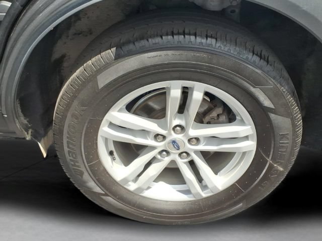 Certified 2024 Ford Explorer XLT w/ Equipment Group 202A AWD/4WD image 14