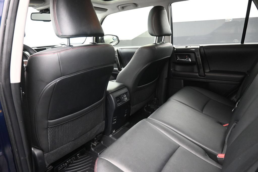 Used 2019 Toyota 4Runner TRD Off-Road Premium AWD/4WD image 25