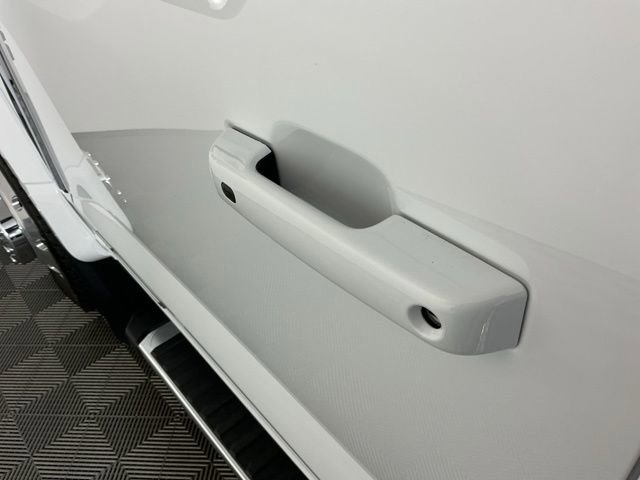 Certified 2025 Ford F450 Lariat w/ FX4 Off-Road Package image 14