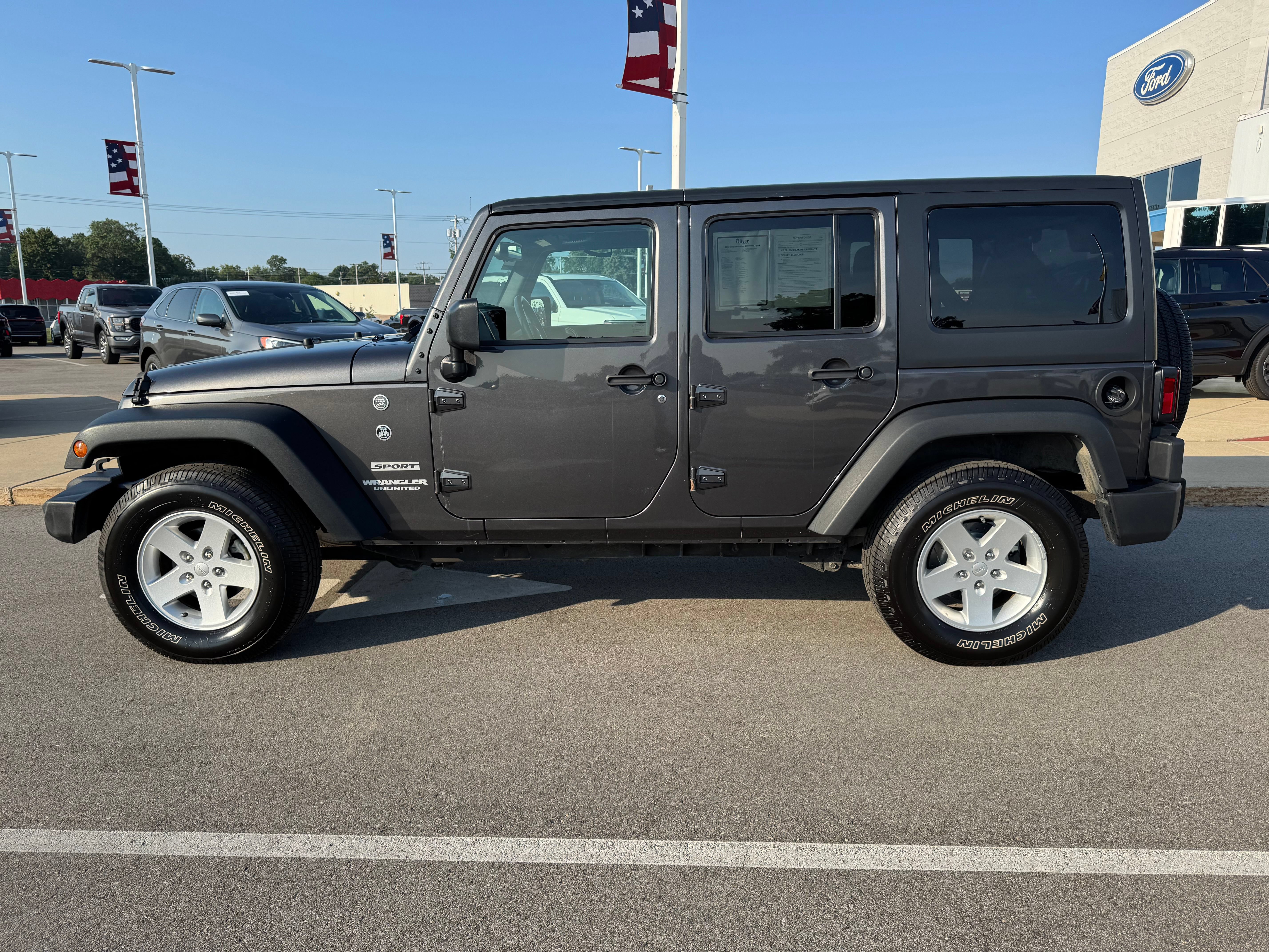 Used 2017 Jeep Wrangler Unlimited Sport w/ Quick Order Package 24S AWD/4WD image 4