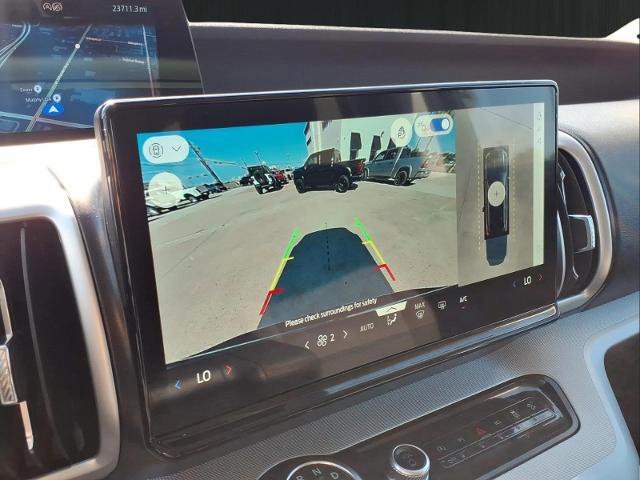 Certified 2025 Ford Expedition Active image 25