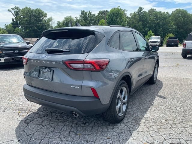 Certified 2025 Ford Escape ST-Line AWD/4WD image 9