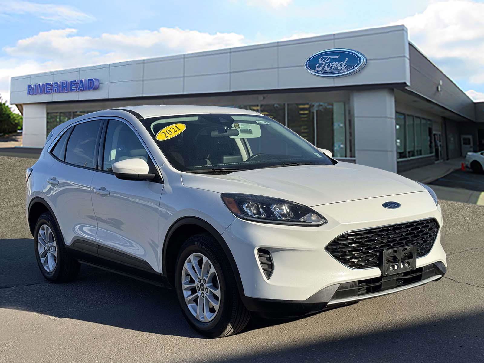 Certified 2021 Ford Escape SE w/ Convenience Package image 2