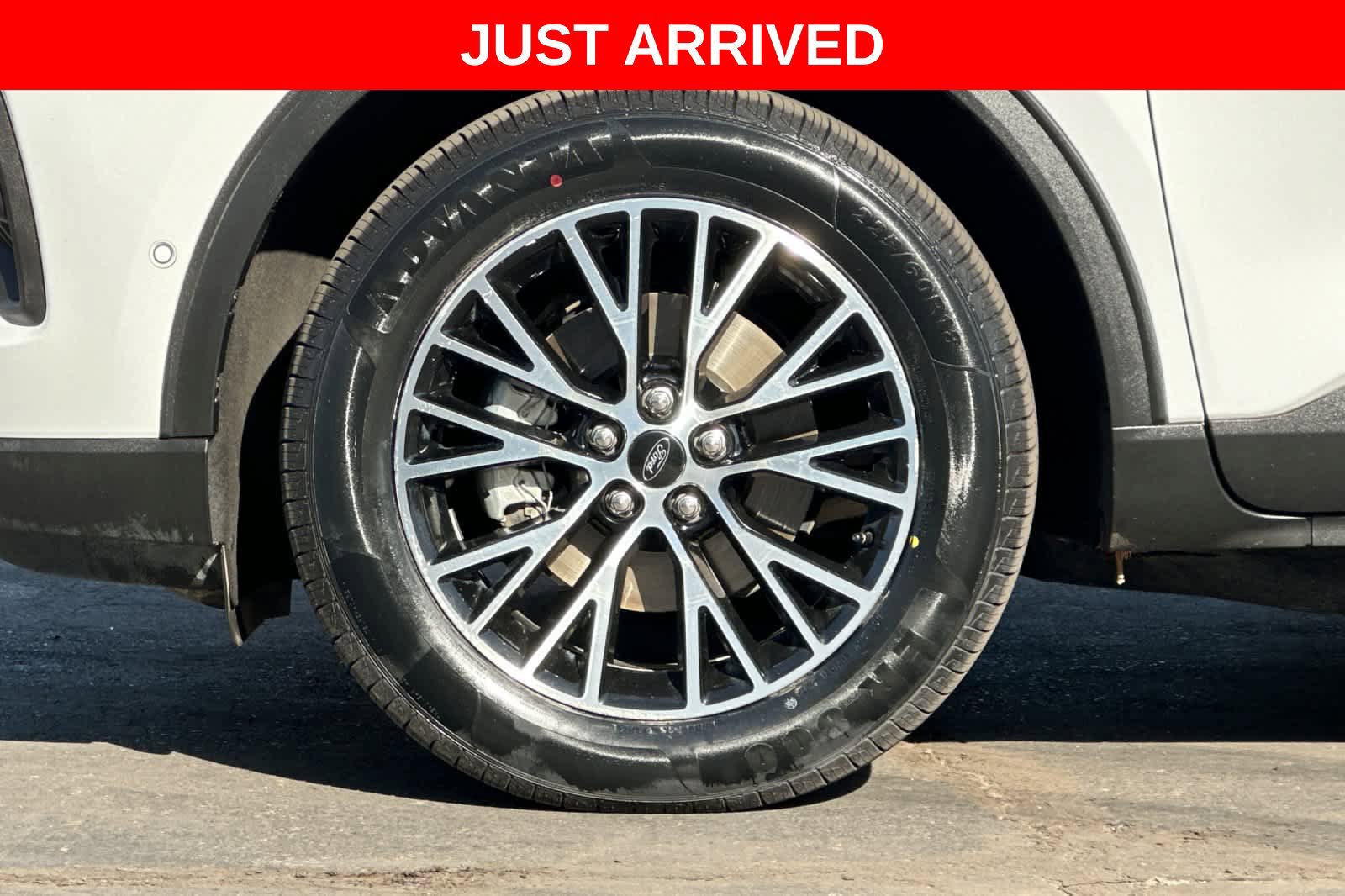 Certified 2023 Ford Escape SE w/ PHEV Premium Package FWD image 28