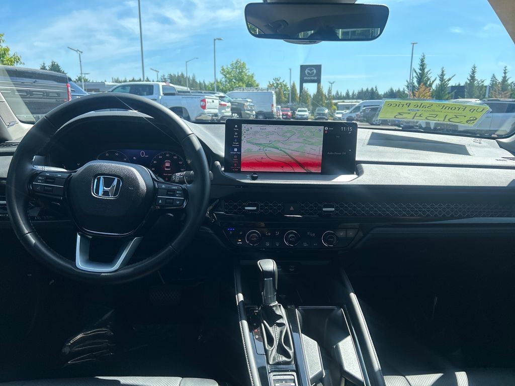 Used 2023 Honda Accord Touring image 6