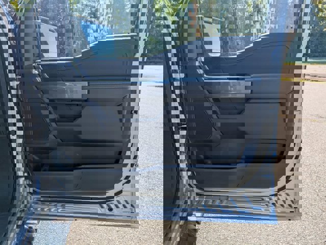 Certified 2022 Ford F150 XLT w/ Equipment Group 302A High image 32