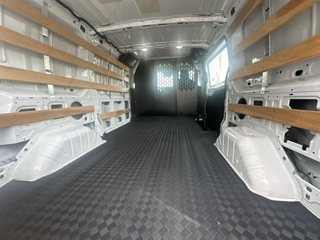 Certified 2025 Ford Transit 250 Low Roof w/ Exterior Upgrade Package RWD image 7