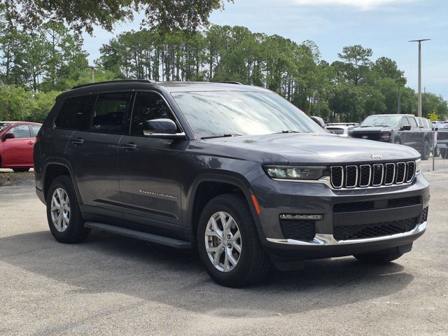 Used 2023 Jeep Grand Cherokee L Limited w/ Luxury Tech Group II AWD/4WD image 3