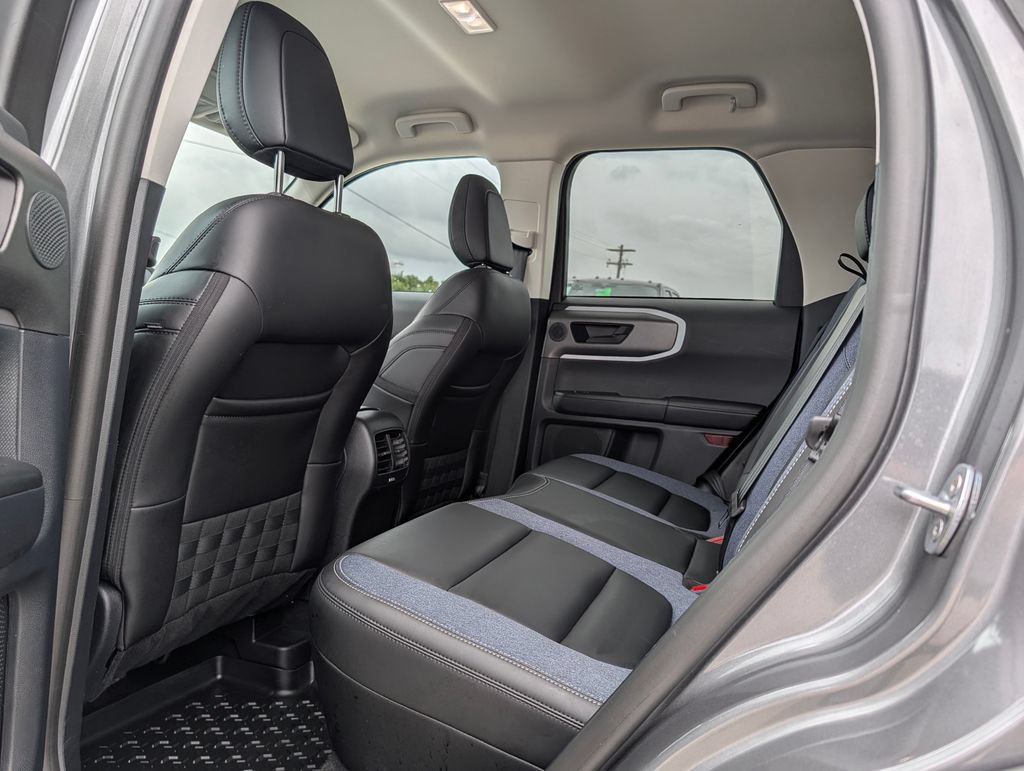 Certified 2025 Ford Bronco Sport Outer Banks w/ Outer Banks Tech Package+ AWD/4WD image 13