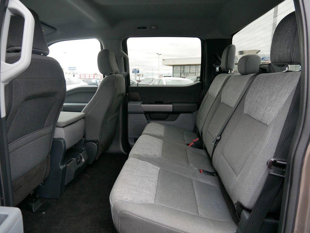 Certified 2022 Ford F150 XLT w/ Equipment Group 302A High image 11