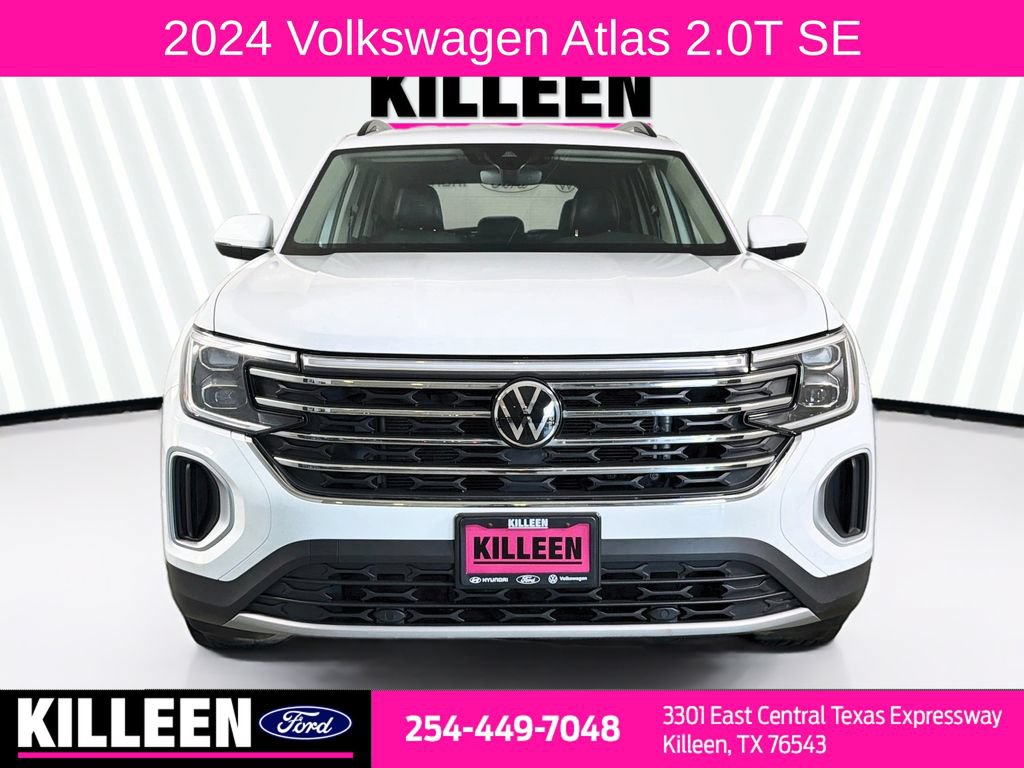 Used 2024 Volkswagen Atlas SE FWD image 2