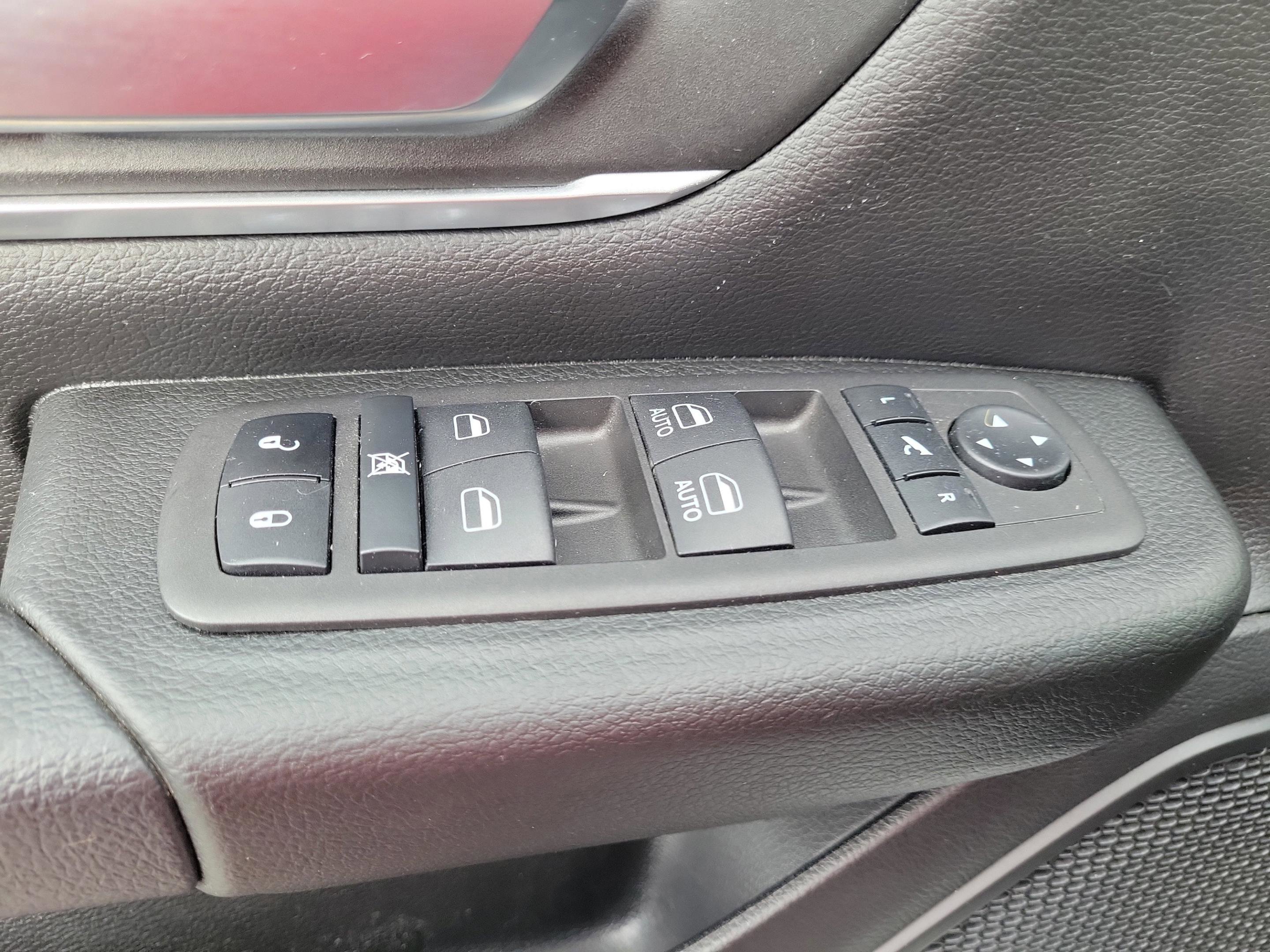 Used 2023 RAM 1500 Big Horn AWD/4WD image 18