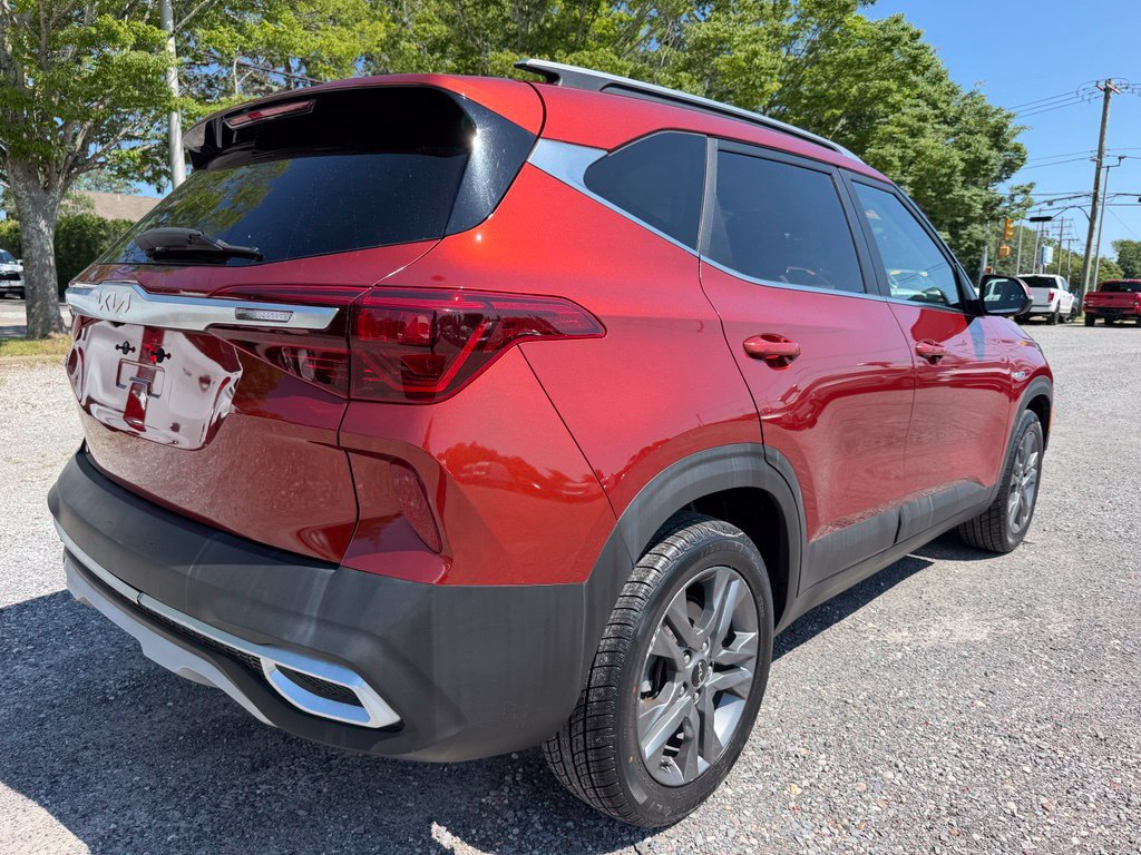 Used 2022 Kia Seltos S AWD/4WD image 8