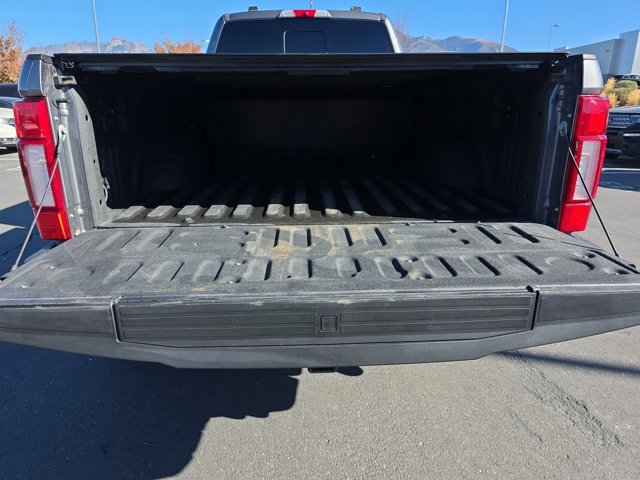 Certified 2022 Ford F450 Platinum w/ FX4 Off-Road Package image 28