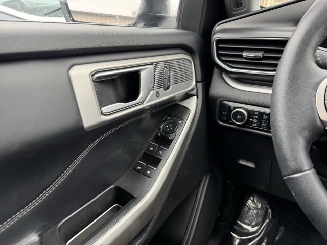 Certified 2023 Ford Explorer XLT w/ Equipment Group 202A image 32