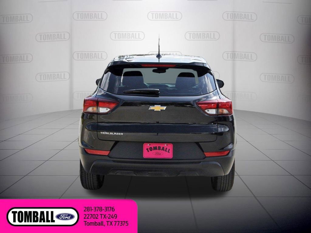 Used 2023 Chevrolet TrailBlazer LS image 4