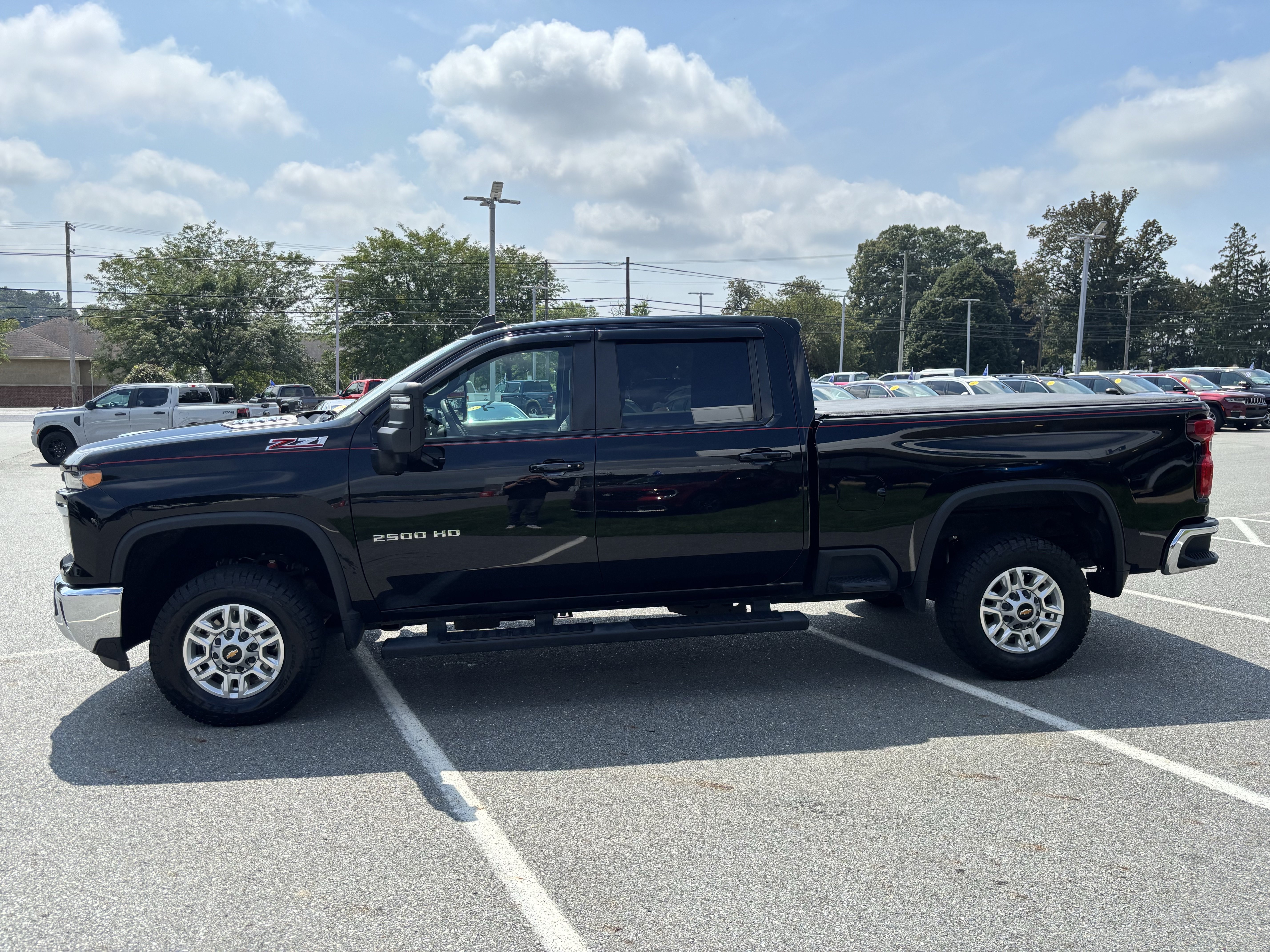Used 2024 Chevrolet Silverado 2500 LT w/ All Star Edition AWD/4WD image 4