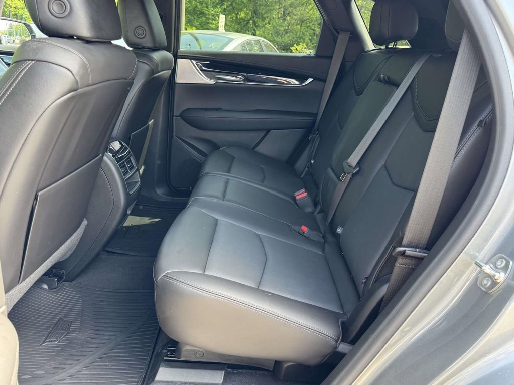Used 2024 Cadillac XT5 Premium Luxury AWD/4WD image 16