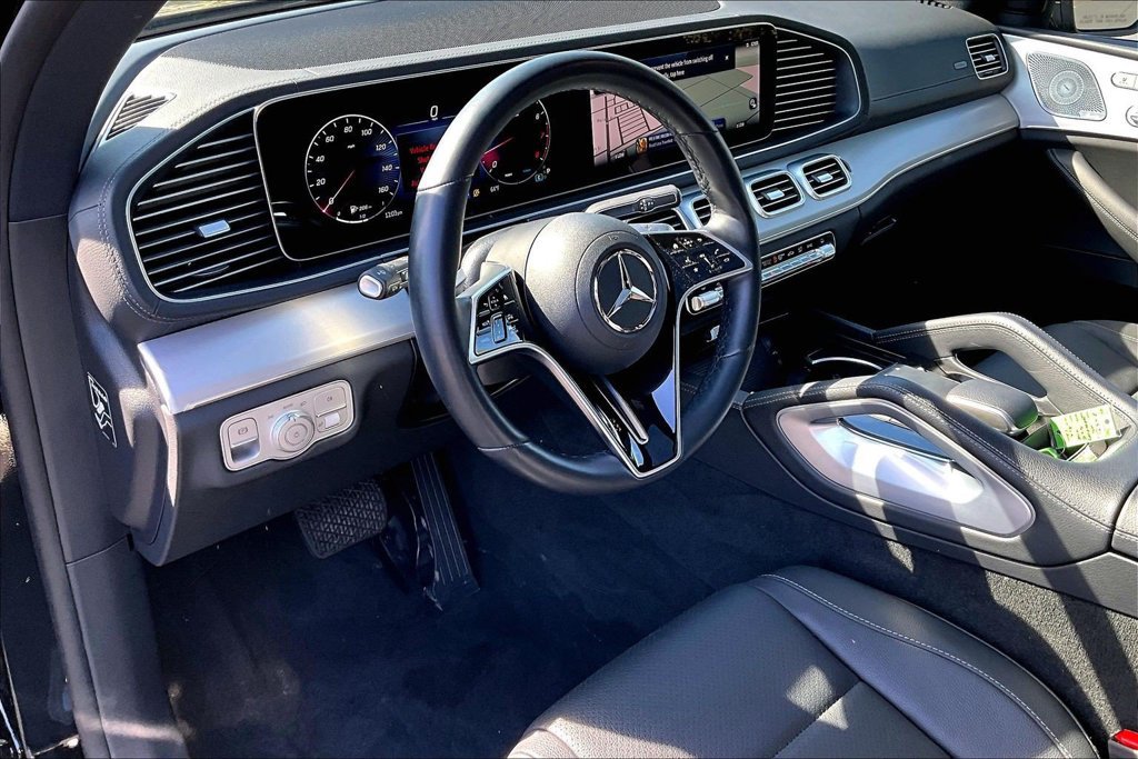 Used 2026 Mercedes-Benz GLE 350 4MATIC w/ Driver Assistance Package image 13