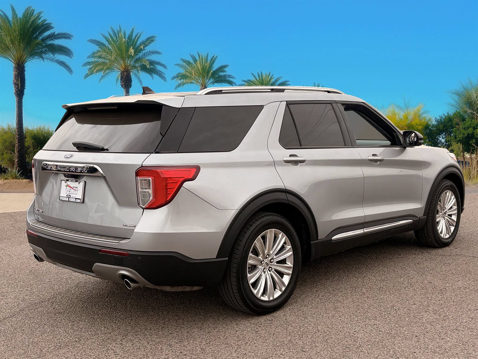 Certified 2023 Ford Explorer Limited w/ Hybrid Equipment Group 310A RWD image 5