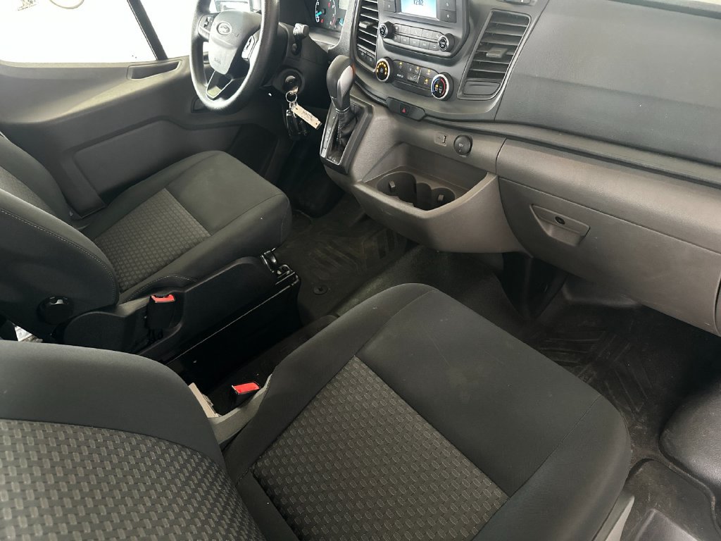 Certified 2025 Ford Transit 250 Low Roof w/ Exterior Upgrade Package RWD image 13