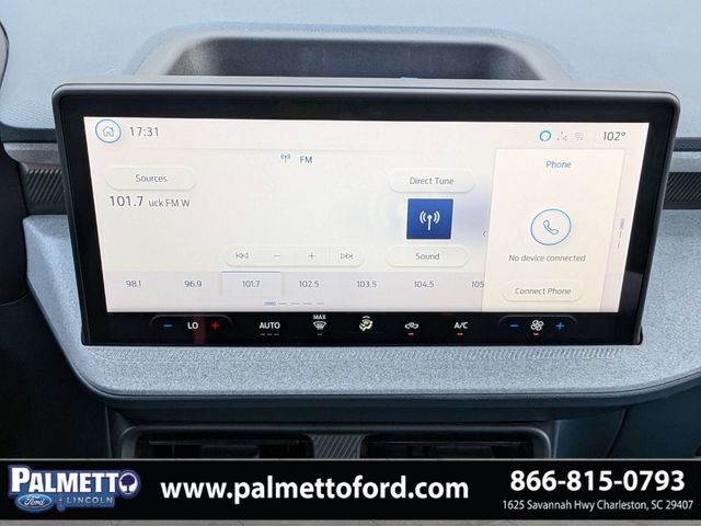 Certified 2025 Ford Maverick XLT w/ Equipment Group 302A AWD/4WD image 17