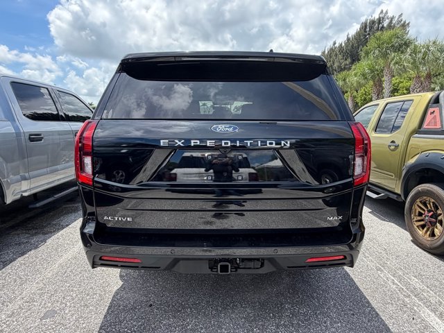 Certified 2025 Ford Expedition Max Active AWD/4WD image 6