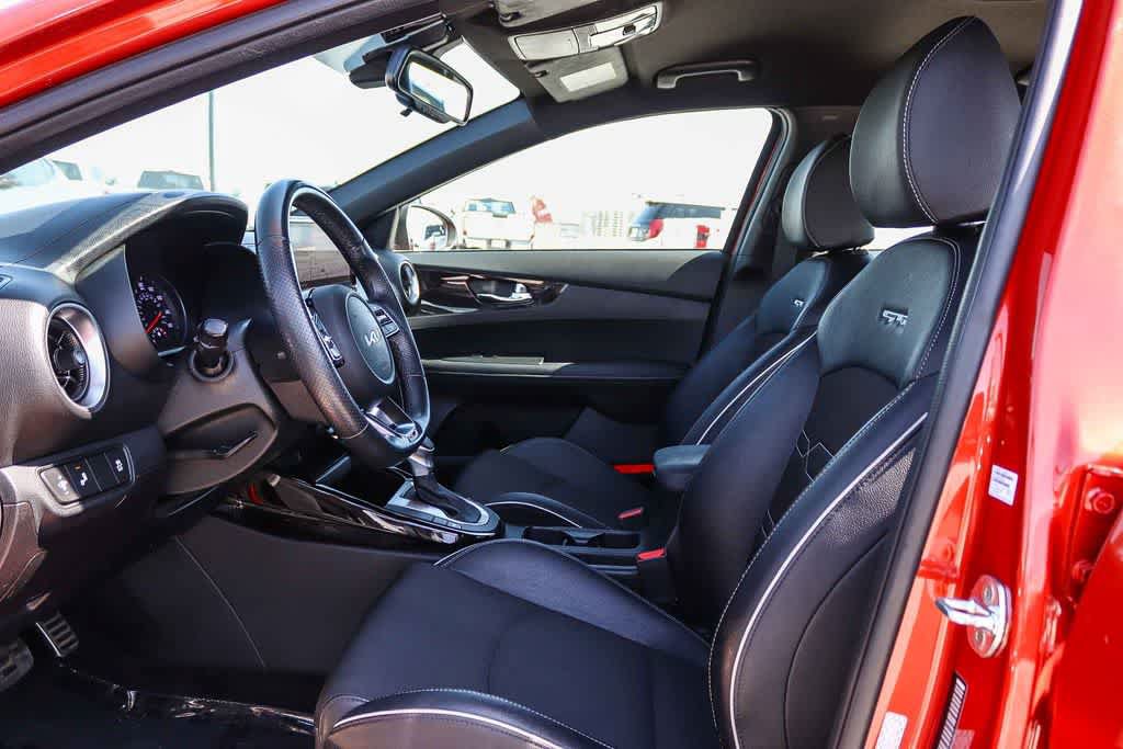 Used 2022 Kia Forte GT-Line w/ GT-Line Technology Package FWD image 17