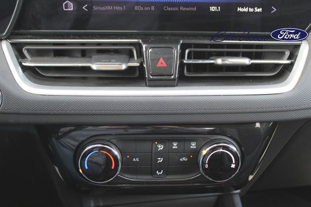 Used 2025 Chevrolet TrailBlazer LT image 14